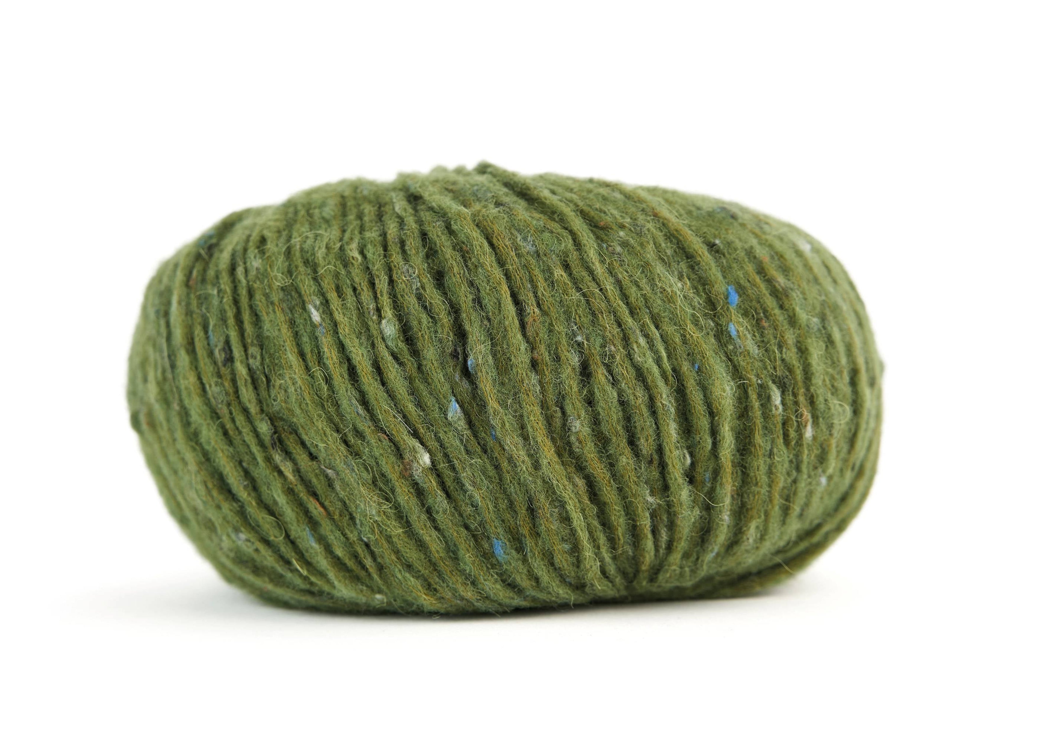 ROWAN FELTED TWEED SOFT Strickgarn aus 64 % Merinowolle, 20 % Nylon, 8 % Alpaka und 8 % Viskose, hochwertige Wolle zum Stricken von Pullovern, Cardigans, Schals und Mützen, FARBE:
Lotus Leaf 10017