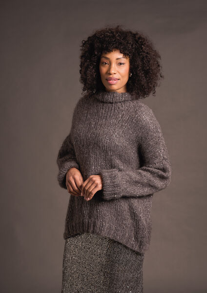 ROWAN ALPACA SPARKLE Strickgarn für einen weichen Oversize Pullover in Taupe mit Rollkragen, luxuriöse Wolle mit Alpaka und feinem Glitzereffekt