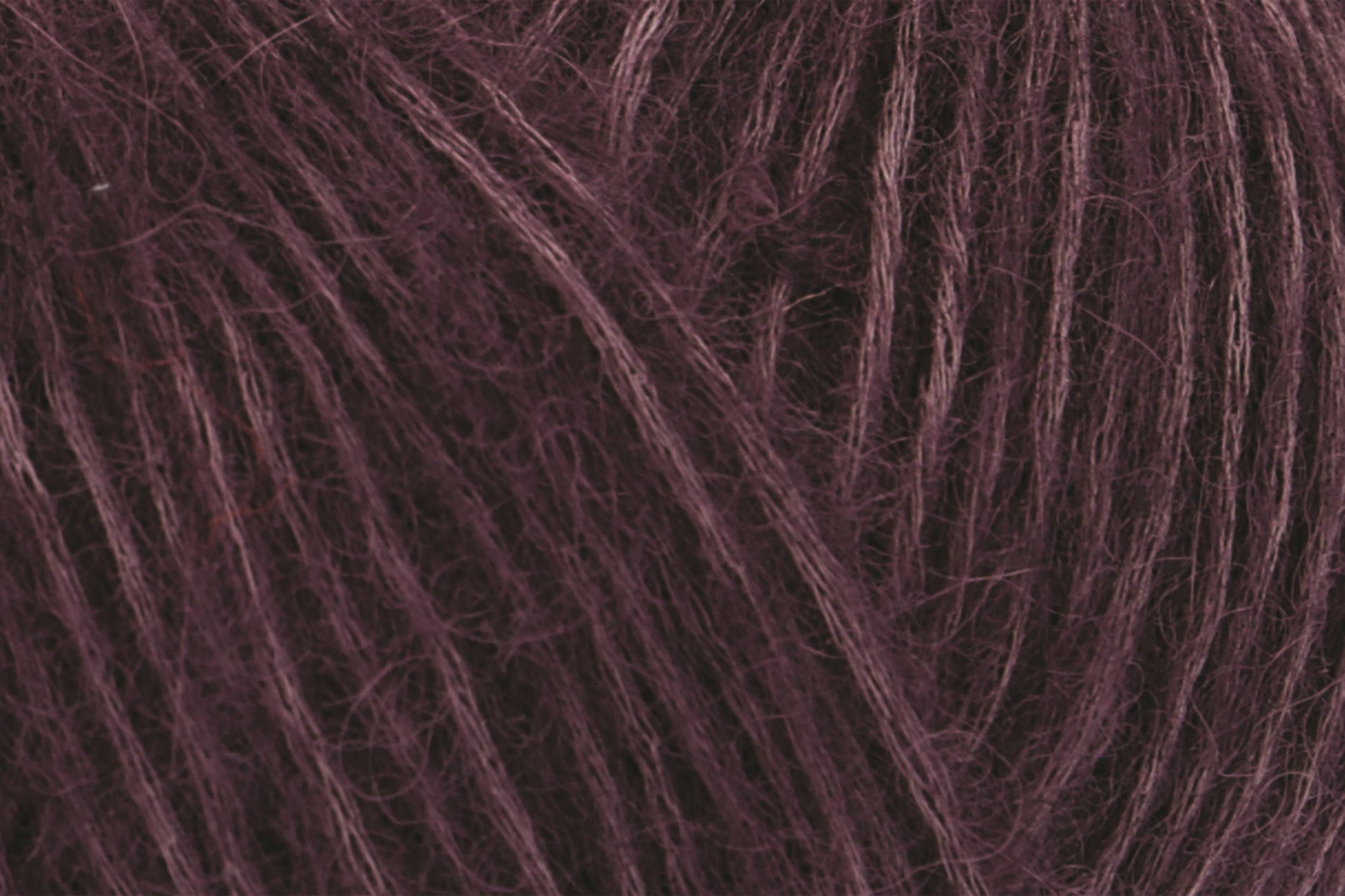 ROWAN ALPACA CLASSIC weiches Garn für Pullover und Strickjacken aus 57 % Alpaka und 43 % Baumwolle mit angenehm leichtem Tragegefühl