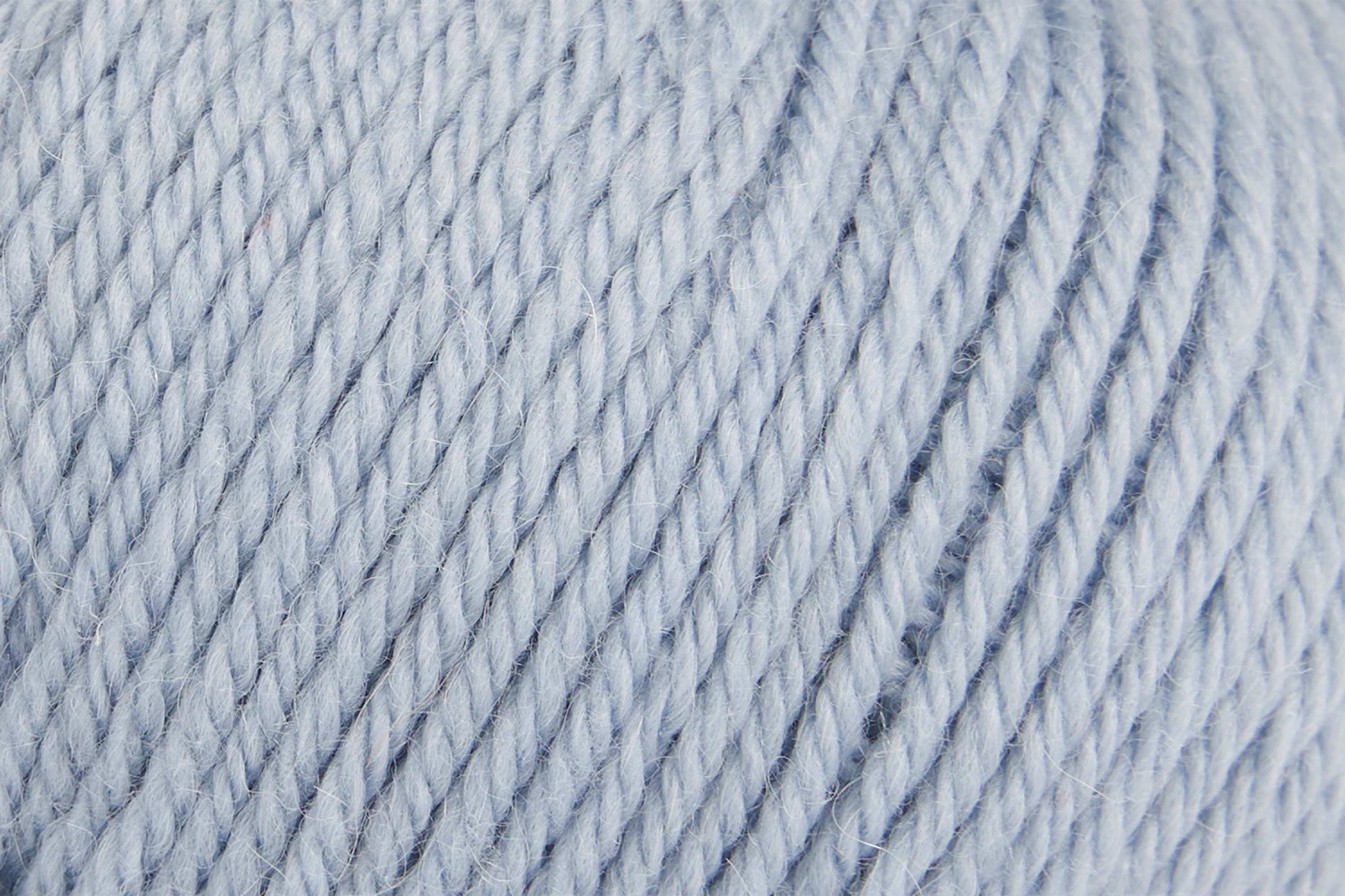ROWAN ALPACA SOFT DK weiches Garn zum Stricken mit 70 % extrafeiner Merinowolle und 30 % Baby Alpaka für hochwertige Strickstücke, FARBE:
Blue Haze 232