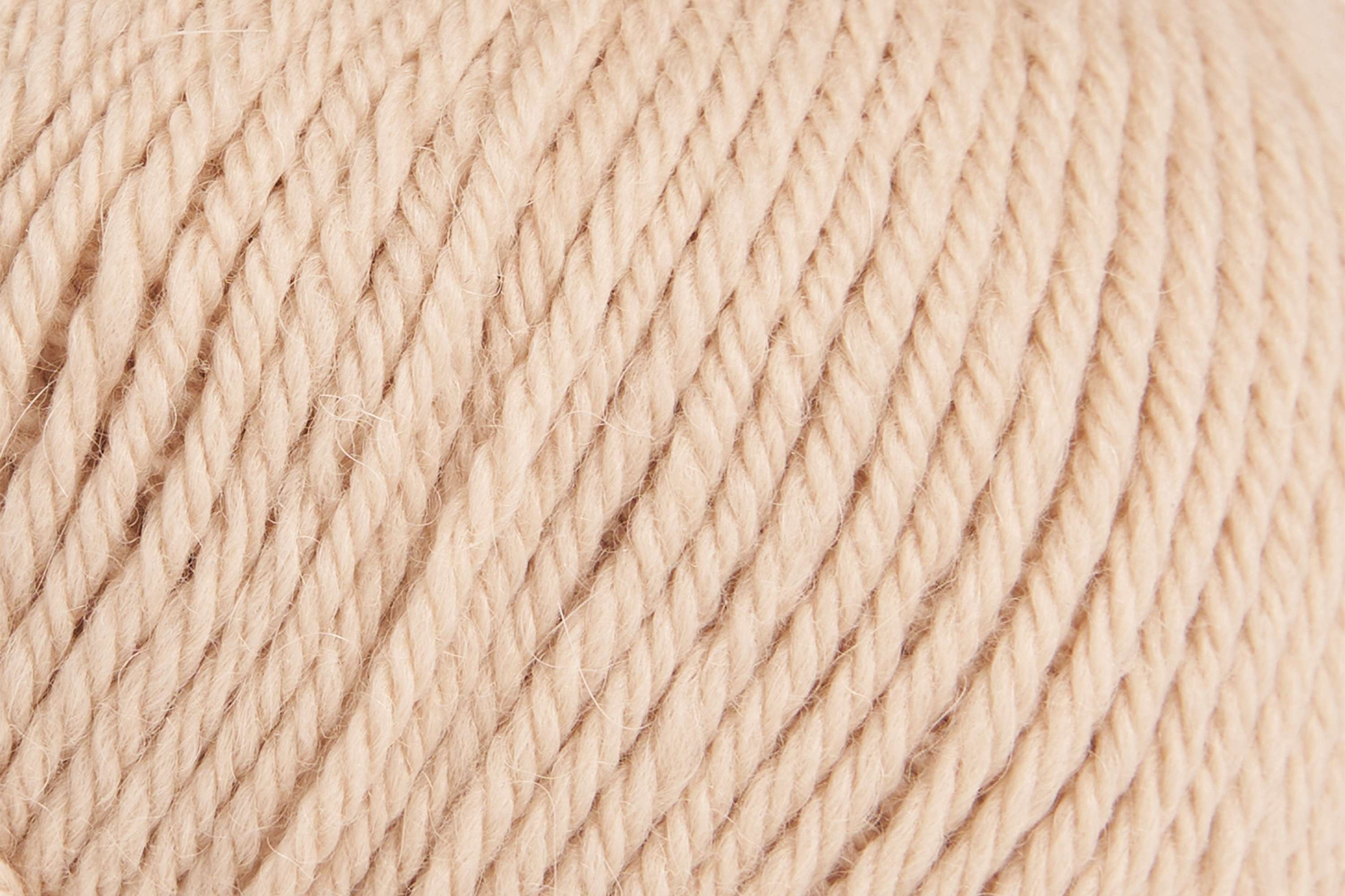 ROWAN ALPACA SOFT DK Strickwolle für Nadelstärke 4 mm aus extrafeiner Merinowolle und Baby Alpaka mit angenehm weicher Haptik, FARBE:
Champagne 235