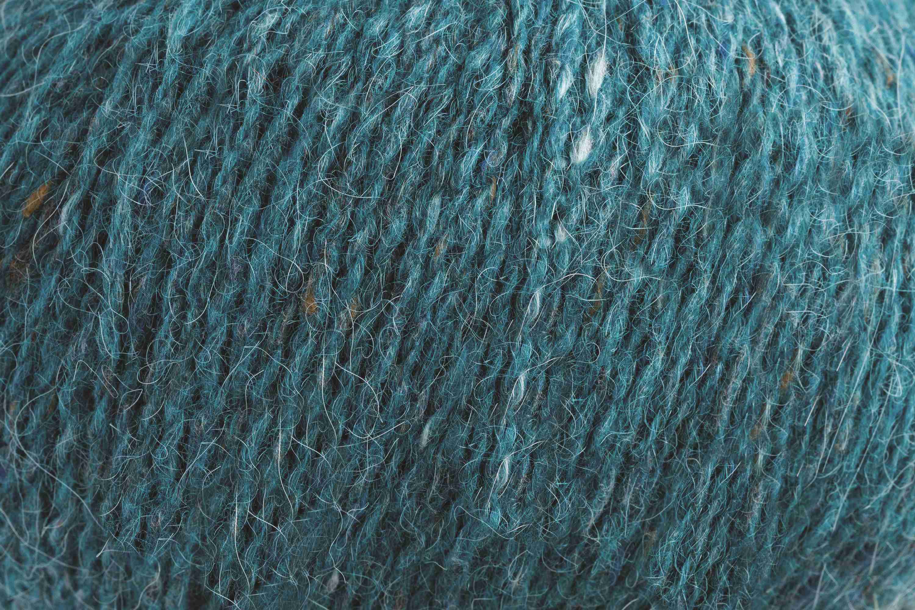 Hochwertige Tweed Wolle ROWAN Felted Tweed für mehrfarbige Strickmuster, Damenmode, Winteraccessoires und kreative Projekte, FARBE:
Watery 152