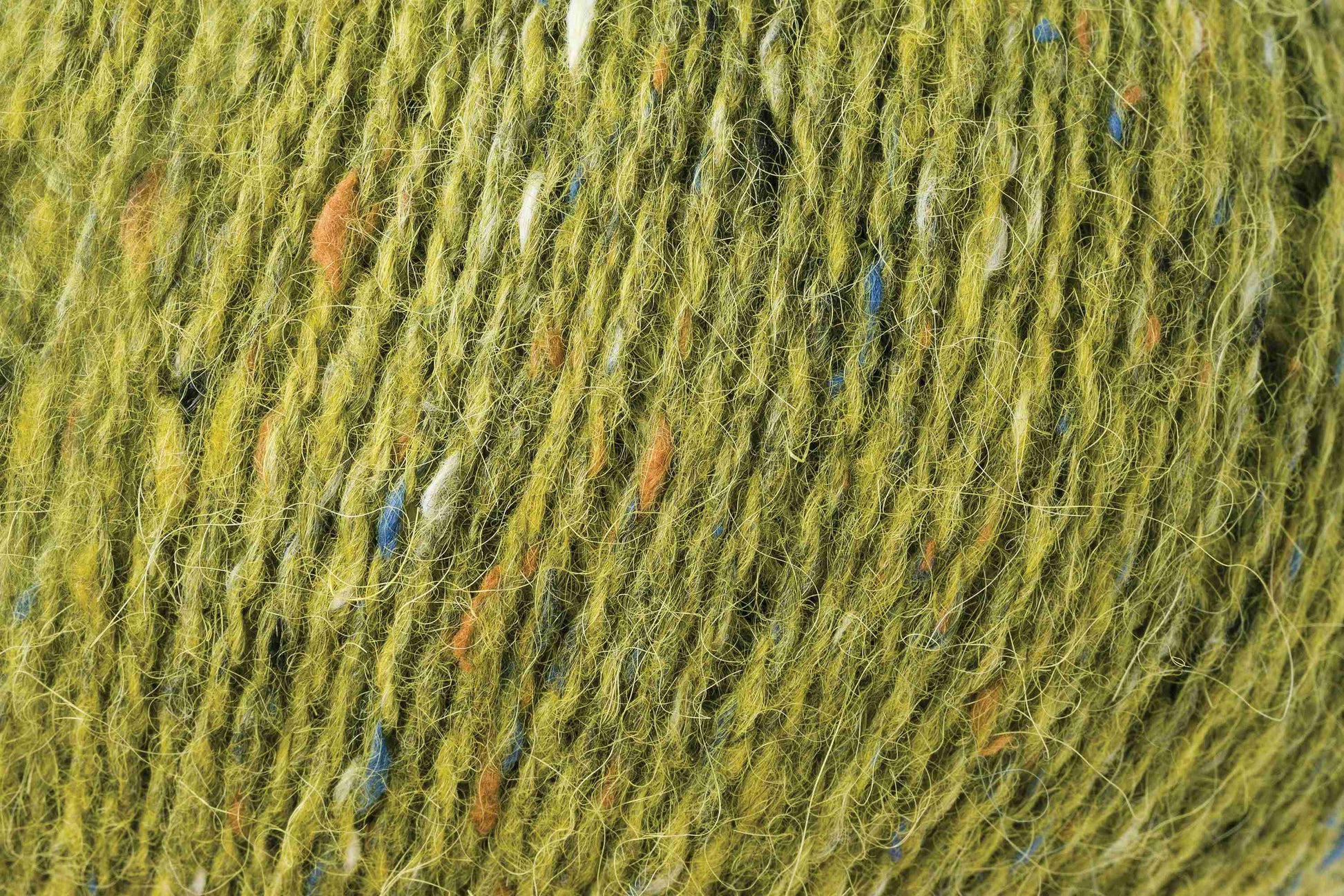ROWAN Felted Tweed Garn für kreative Strickprojekte mit Tweed-Look, Fair-Isle-Muster, Cardigans und weiche Pullover, FARBE:
Avocado 161