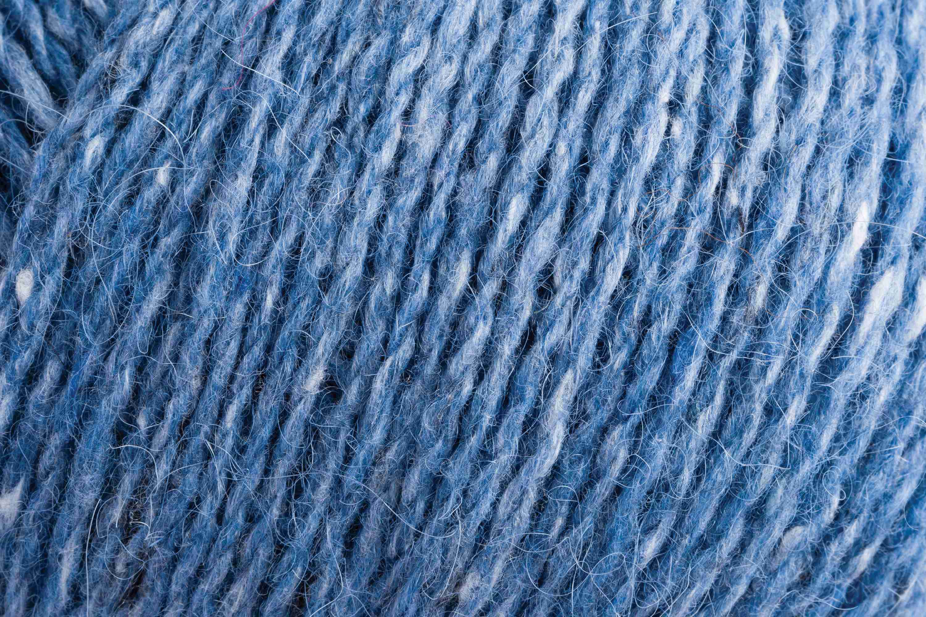 Tweed Strickgarn ROWAN Felted Tweed für Handstricken, Fair Isle Muster, Lochmuster, Damenpullover und leichte Cardigans, FARBE:
Maritime 167