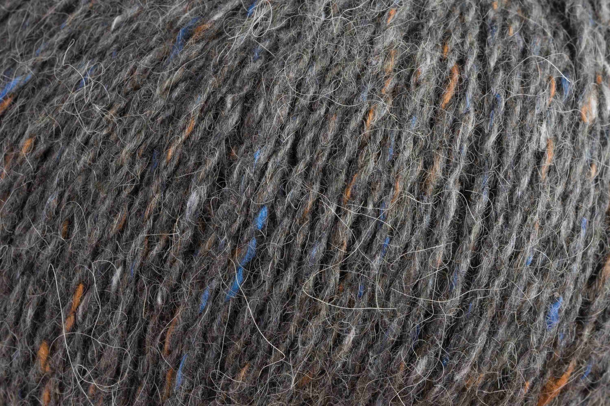 Premium Tweed Garn mit Merinowolle und Alpaka von ROWAN für hochwertige Strickmode, Schals, Pullover und Cardigans, FARBE:
Ancient 172