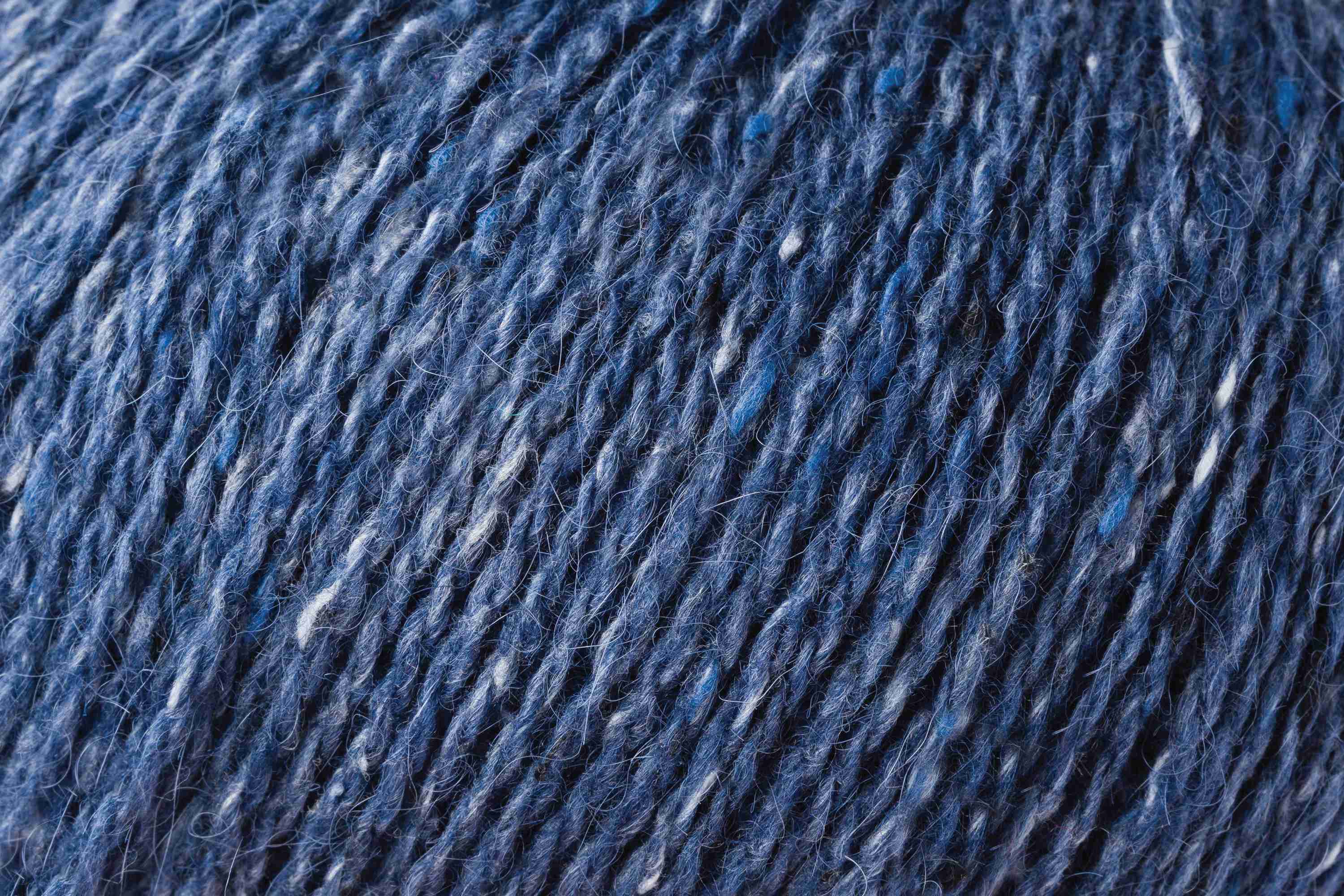 Weiches Garn zum Stricken von ROWAN mit Merinowolle, Alpaka und Viskose für leichte Pullover, Schals und hochwertige Strickmode, FARBE:
Seaselter 178