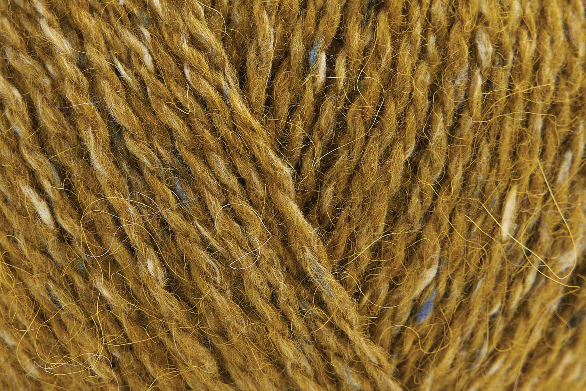 Tweed Wolle zum Stricken von ROWAN für Damenmode, leichte Pullover, Strickjacken und kreative Fair-Isle-Designs, FARBE:
French Mustard 216
