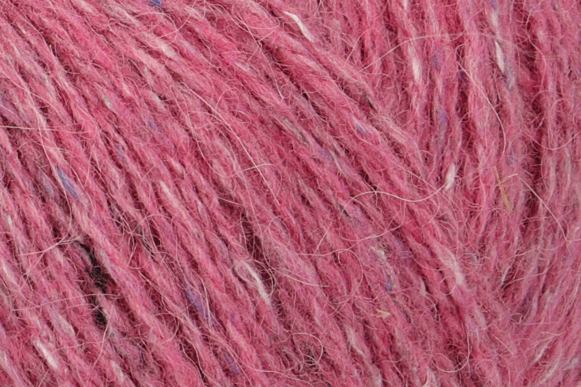 Leichtes und weiches ROWAN Felted Tweed Garn aus Merinowolle, Alpaka und Viskose für hochwertige Strickmode und Accessoires, FARBE:
Boulder 199