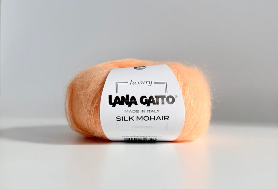 Lana Gatto Silk Mohair 14472 - Weiches Luxus Strickgarn aus Super Kid Mohair und Seide. Ideal für luftige Spitzen- und Strickprojekte.