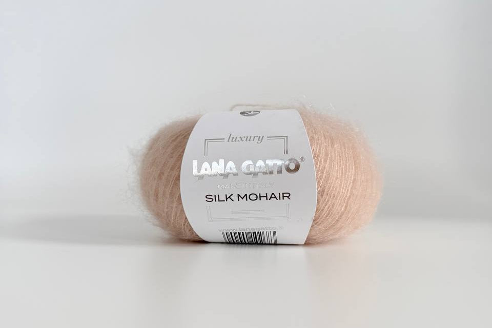 Lana Gatto Silk Mohair 30481 - Weiches Luxus Strickgarn aus Super Kid Mohair und Seide. Ideal für luftige Spitzen- und Strickprojekte.
