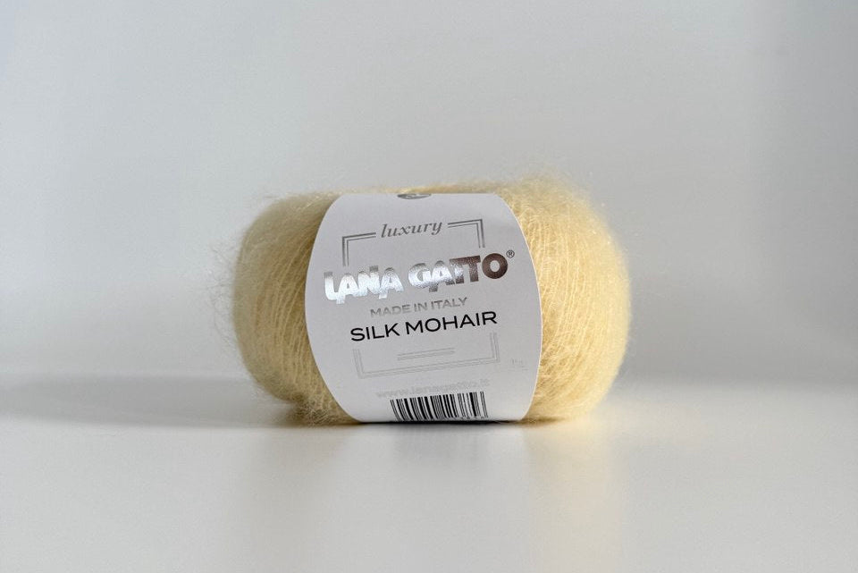 Lana Gatto Silk Mohair 30792 - Weiches Luxus Strickgarn aus Super Kid Mohair und Seide. Ideal für luftige Spitzen- und Strickprojekte.