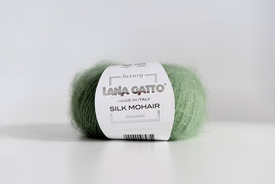 Lana Gatto Silk Mohair 9379 - Weiches Luxus Strickgarn aus Super Kid Mohair und Seide. Ideal für luftige Spitzen- und Strickprojekte.