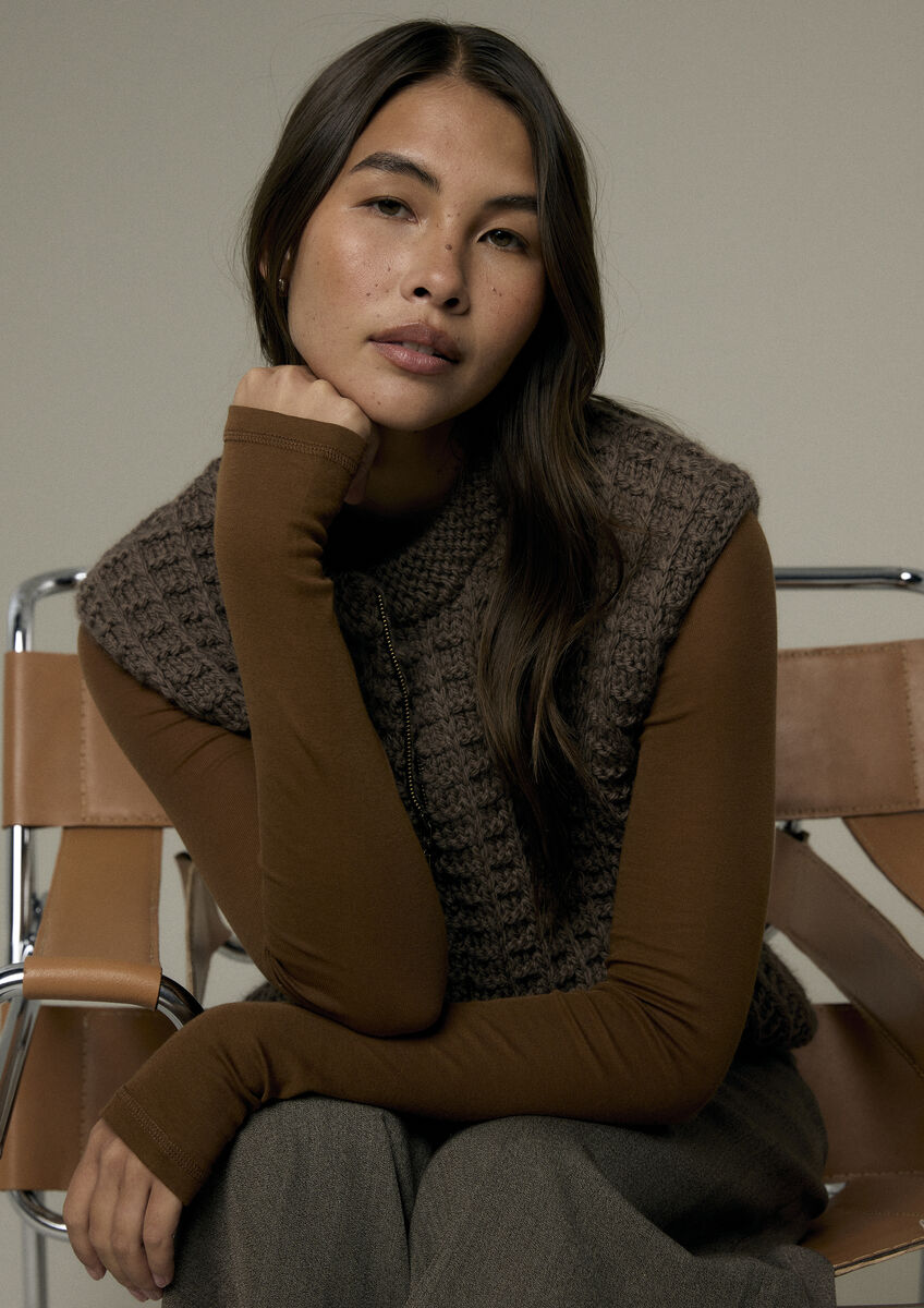 ARLO GILET | MODE at ROWAN | CHUNKY WOOL