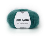 Luxuriöses Mohair-Seide-Garn Lana Gatto Silk Mohair, hochwertiges Naturgarn für Winterpullover, Strickjacken, Schals, Mützen, Tücher und Designer-Strickmode, besonders weich, leicht, warm und ideal für hochwertige Handmade Fashion, Made in Italy