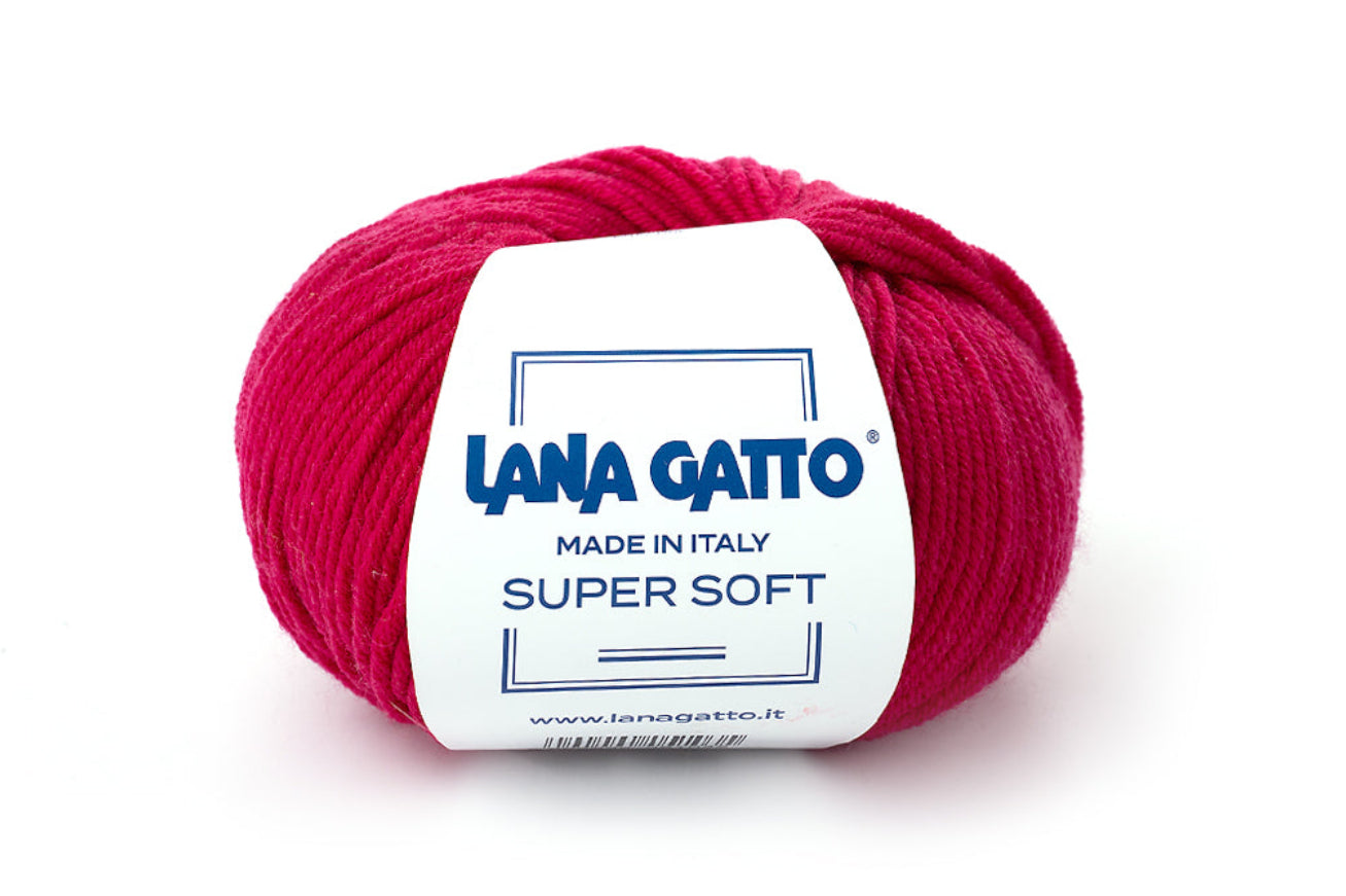 Hochwertiges Lana Gatto Super Soft Naturgarn aus 100% Extrafine Merino Wool für Stricken und Häkeln von Designer-Strickmode und Accessoires