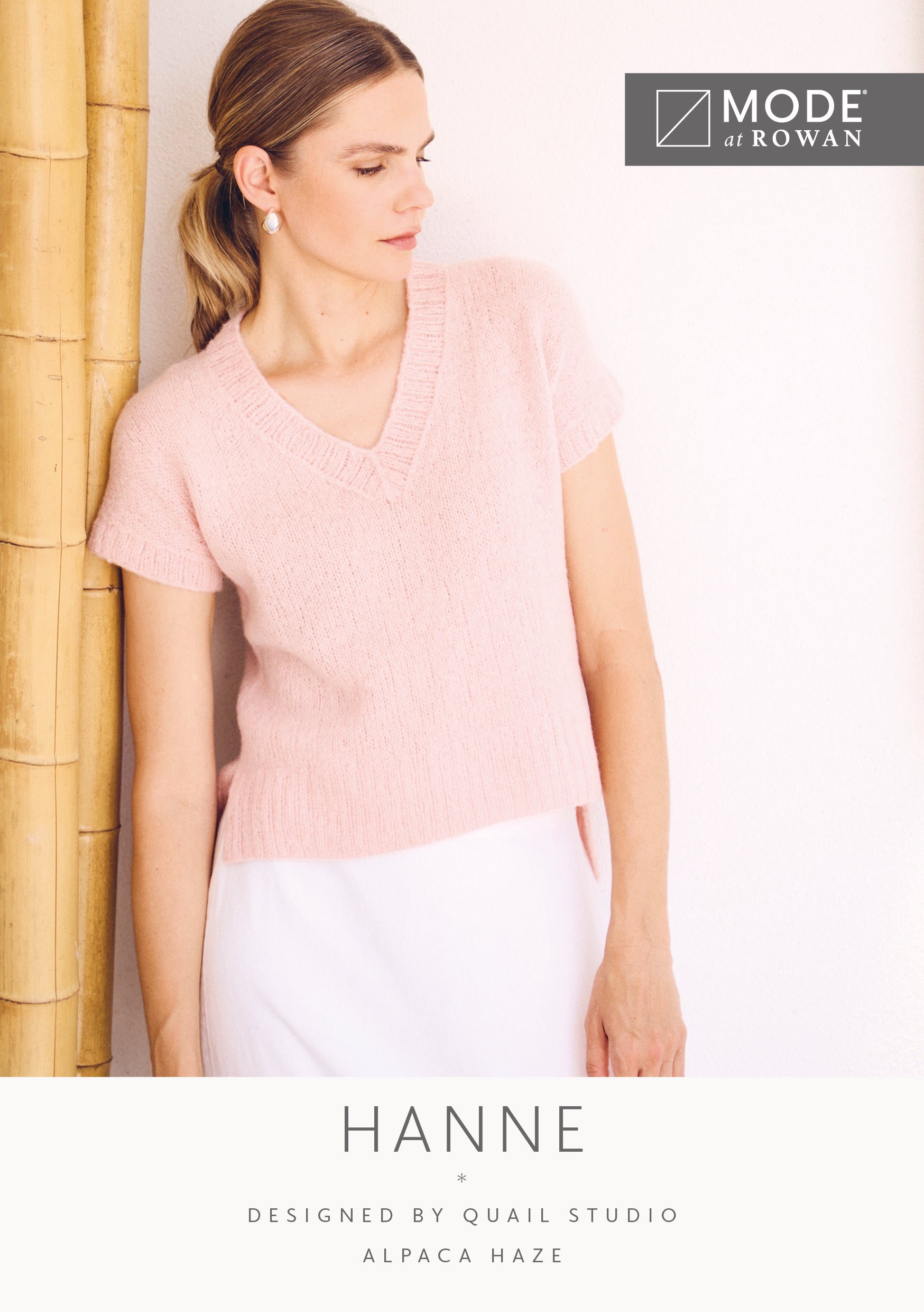 MODE at ROWAN Hanne Strickanleitung für ein leichtes Damen Stricktop aus Alpaca Haze mit V-Ausschnitt und kurzen Ärmeln