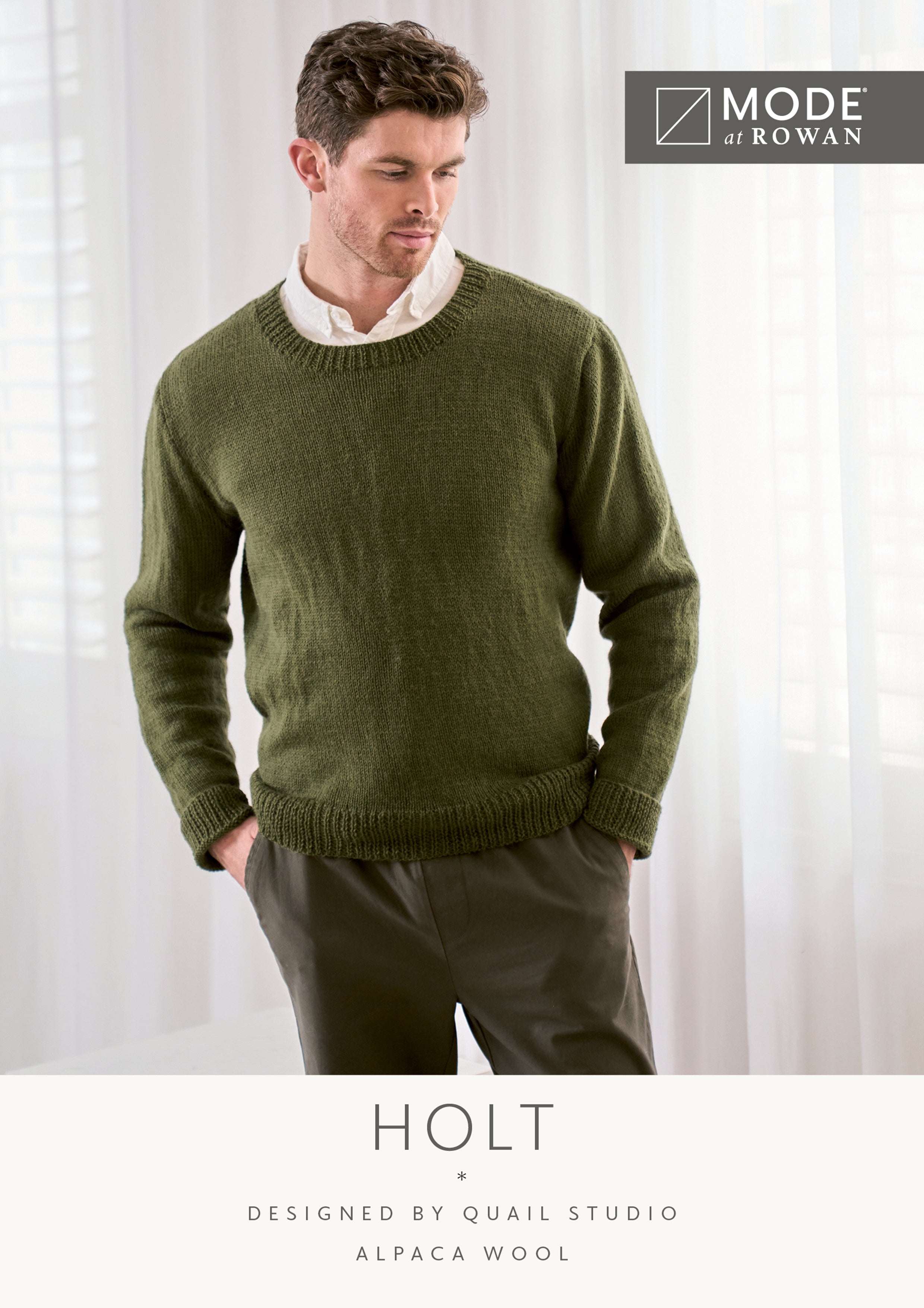 MODE at ROWAN Holt Strickanleitung für einen klassischen Herrenpullover aus Alpaca Wool mit Rundhalsausschnitt und glattem Strickmuster