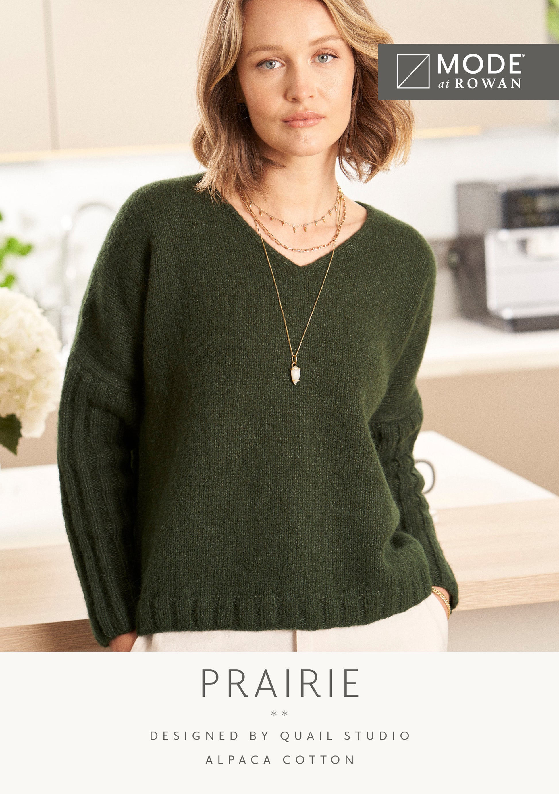 MODE at ROWAN Prairie Strickanleitung für einen Damenpullover aus Alpaca Cotton mit V-Ausschnitt und kastiger Passform
