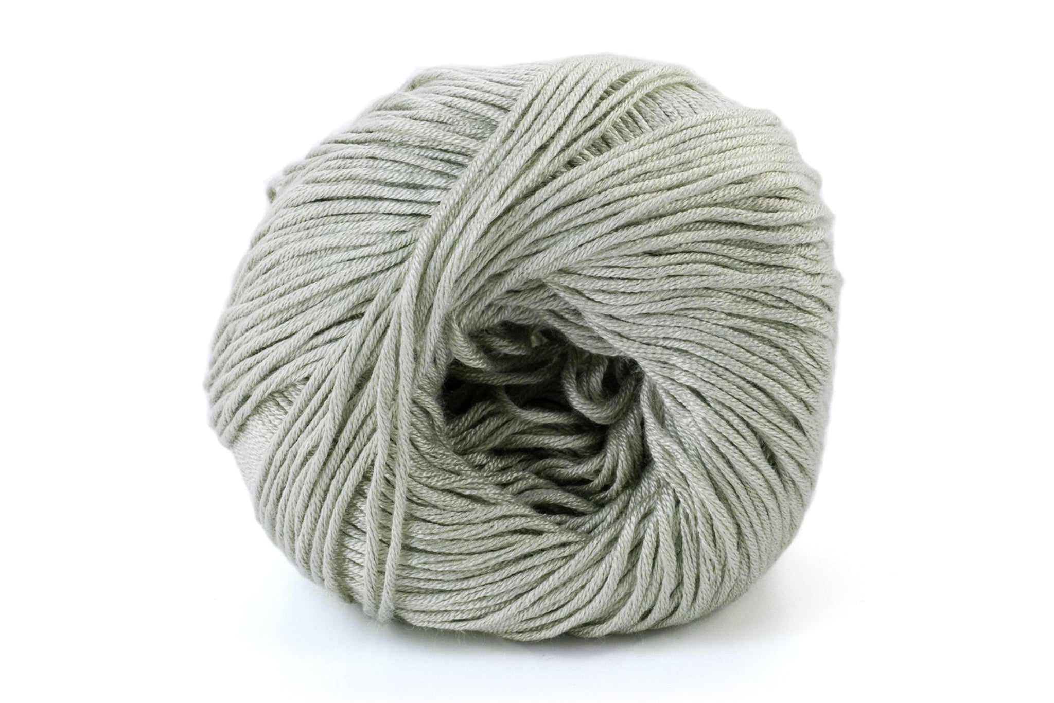 Lana Gatto Sugar leichtes Sommergarn aus 100% Zuckerrohr-Viskose in Grau 9651 – glänzend, atmungsaktiv, perfekt für fließende Kleider und elegante Accessoires | vegan