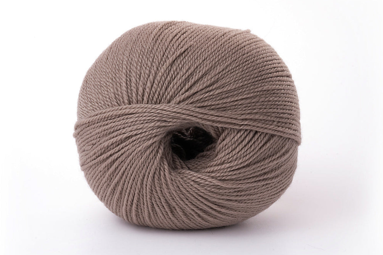 Lana Gatto Vip Premium-Strickgarn aus 80% Extrafein-Merinowolle und 20% Kaschmir, luxuriöses Garn für Pullover, Cardigans, Schals und exklusive Handarbeitsprojekte